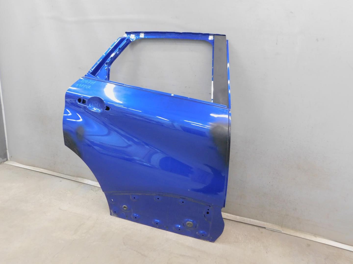 Дверь задняя правая