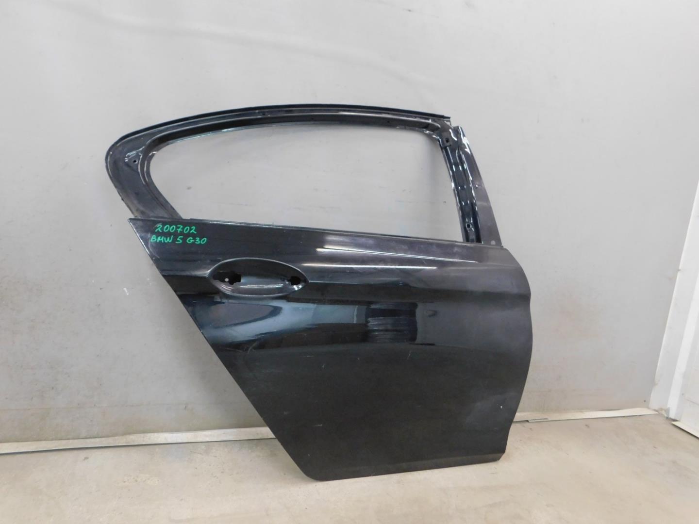 Дверь задняя правая