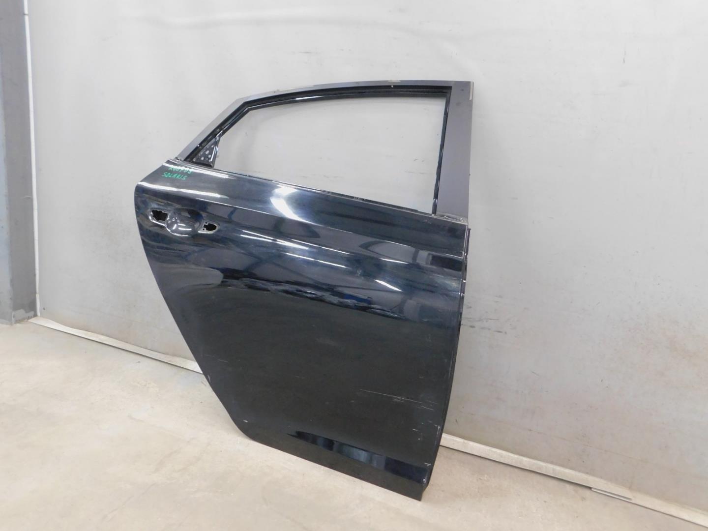 Дверь задняя правая