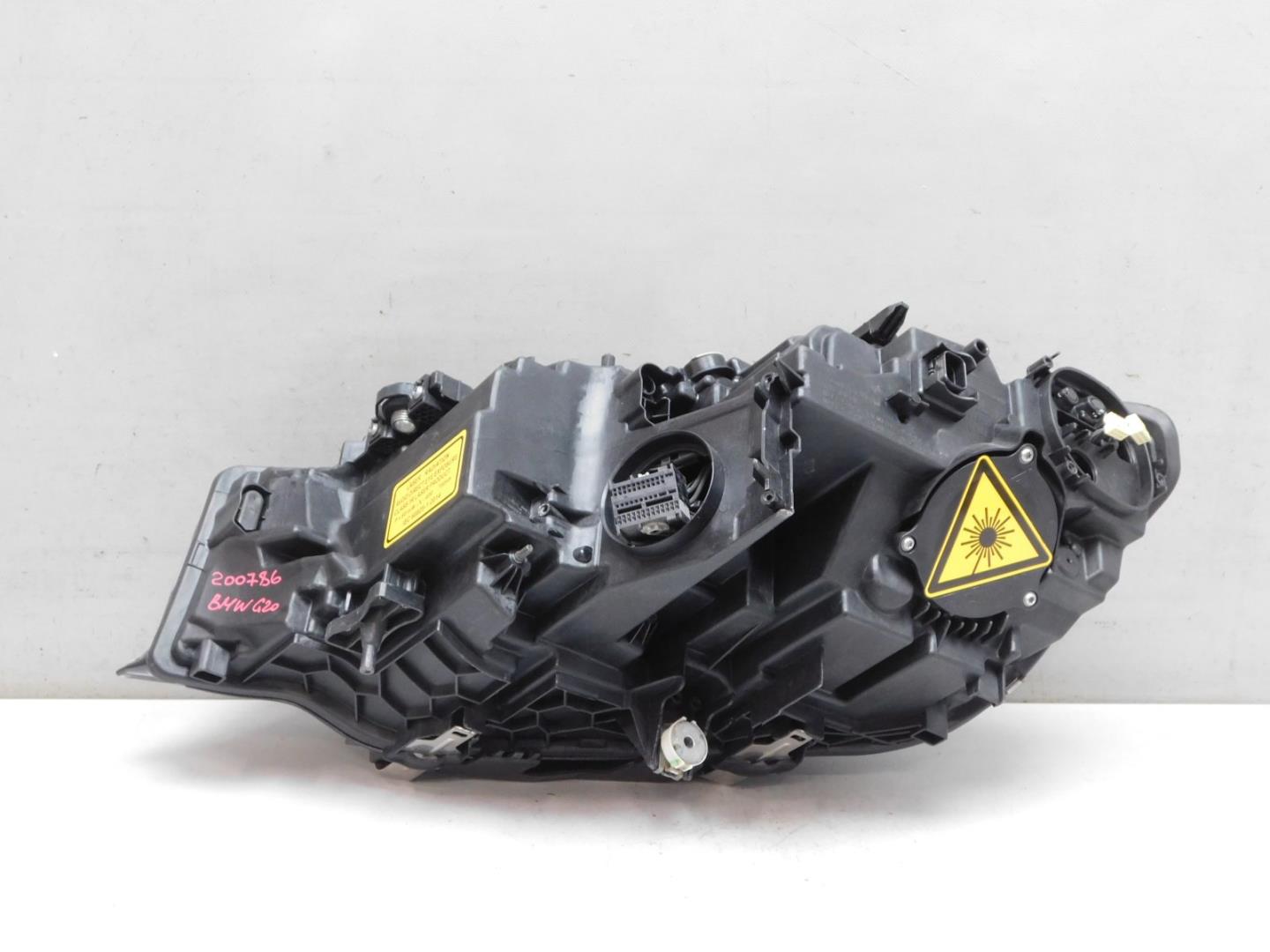 Фара правая