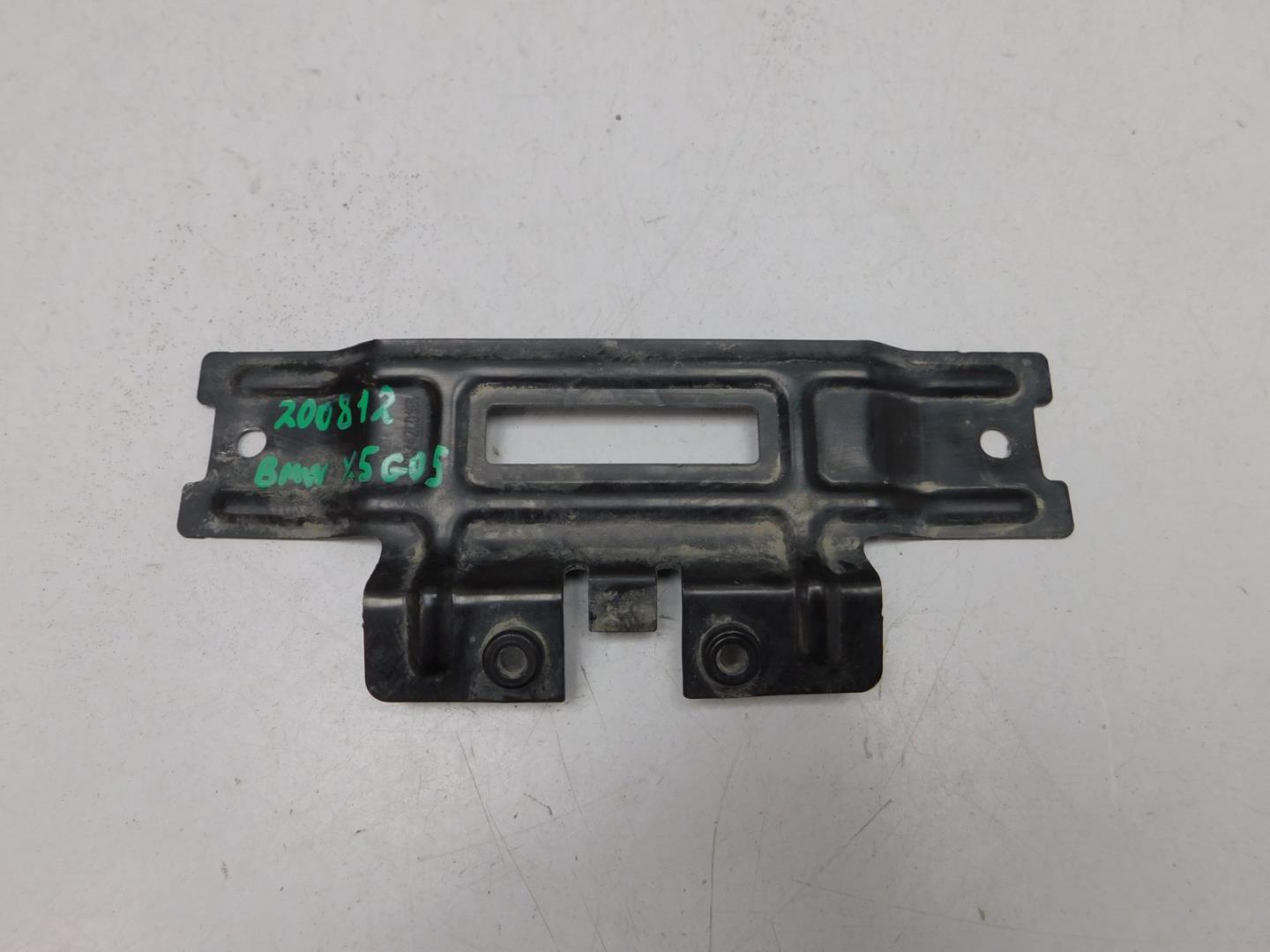 Кронштейн усилителя переднего бампера