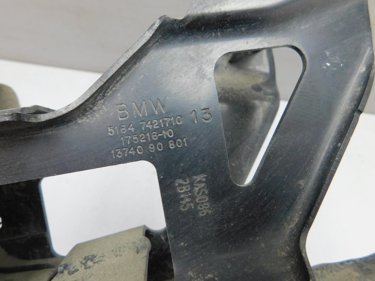 Крепеж фары