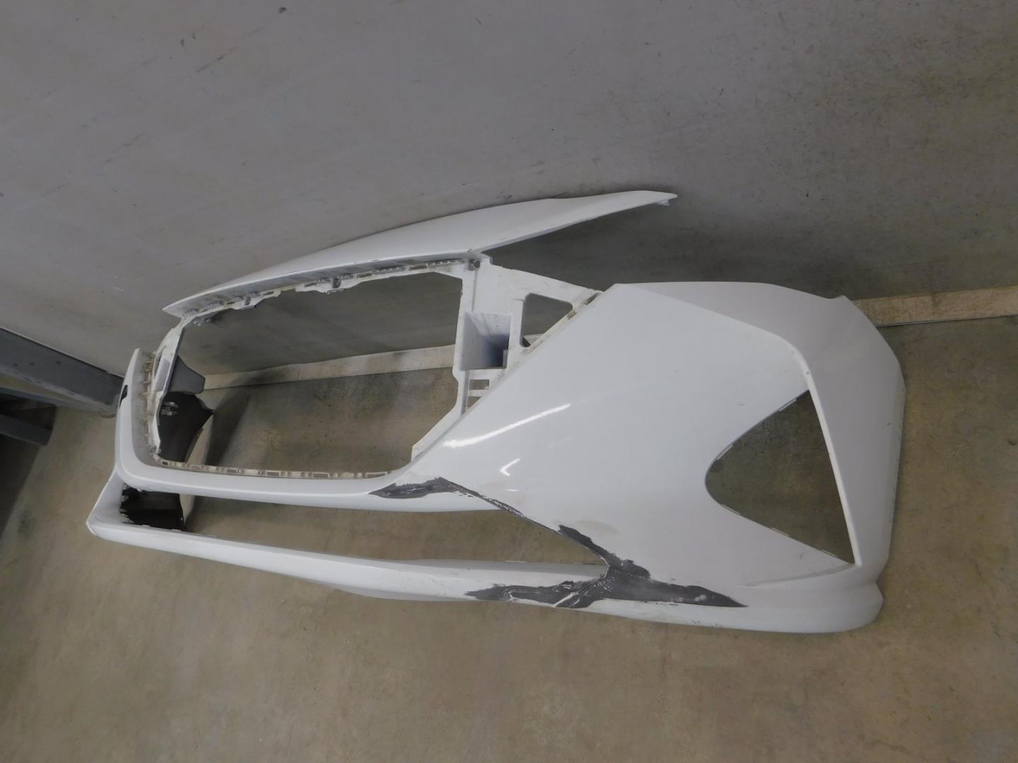 Бампер передний