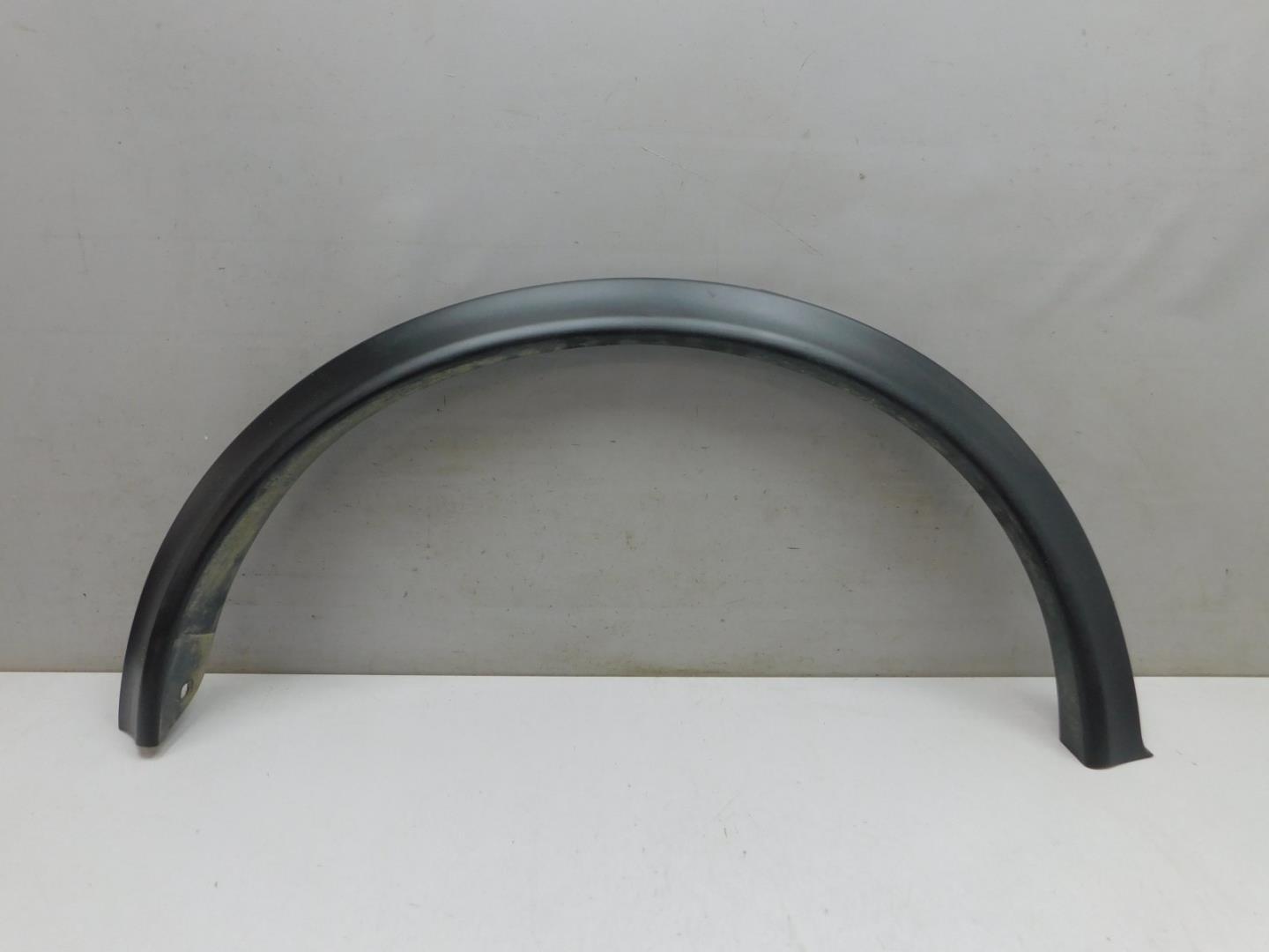 Накладка заднего крыла правого