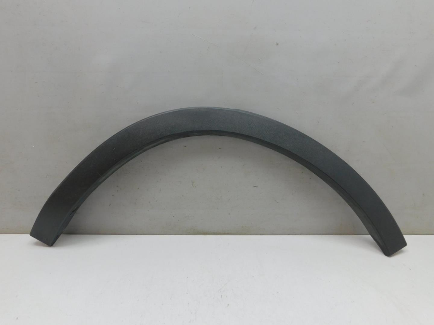 Накладка заднего крыла левого