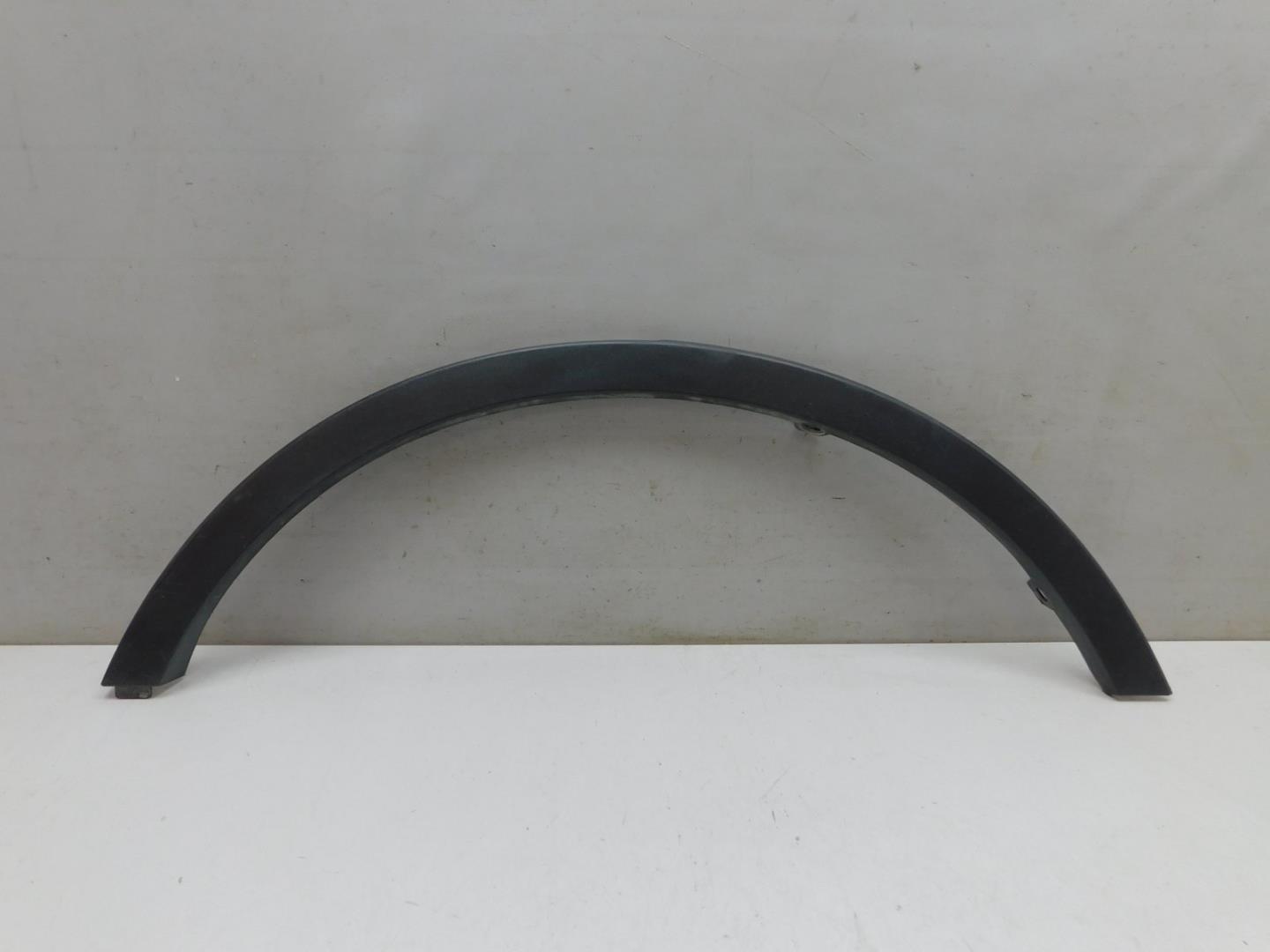 Накладка заднего крыла левого