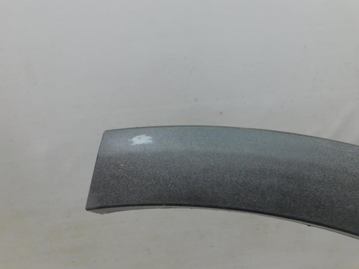 Накладка заднего крыла левого