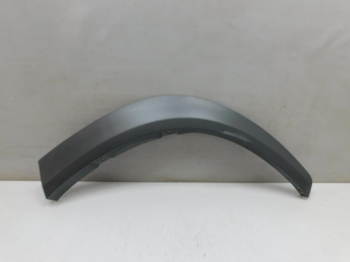 Накладка заднего крыла левого