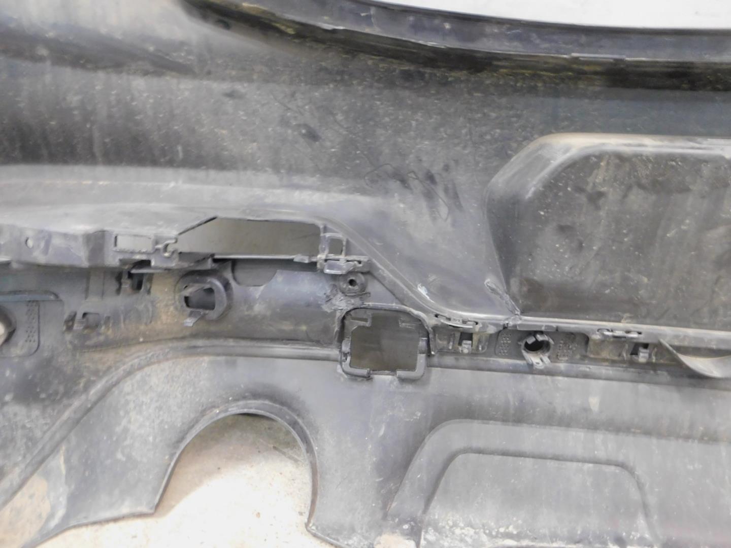 Бампер задний