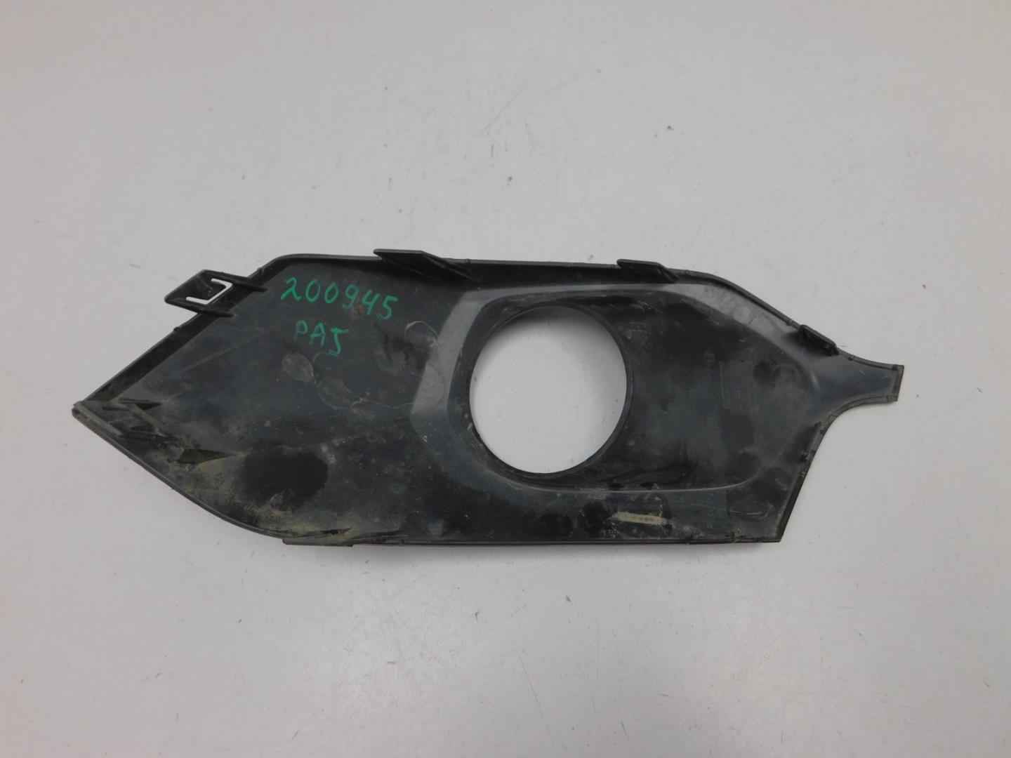 Решетка в бампер левая