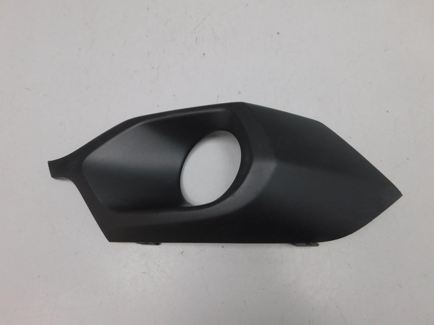 Решетка в бампер левая