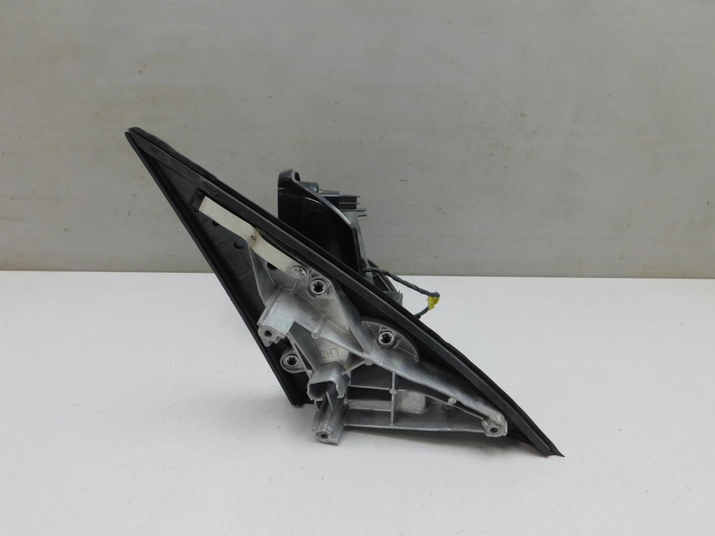 Зеркало левое электрическое