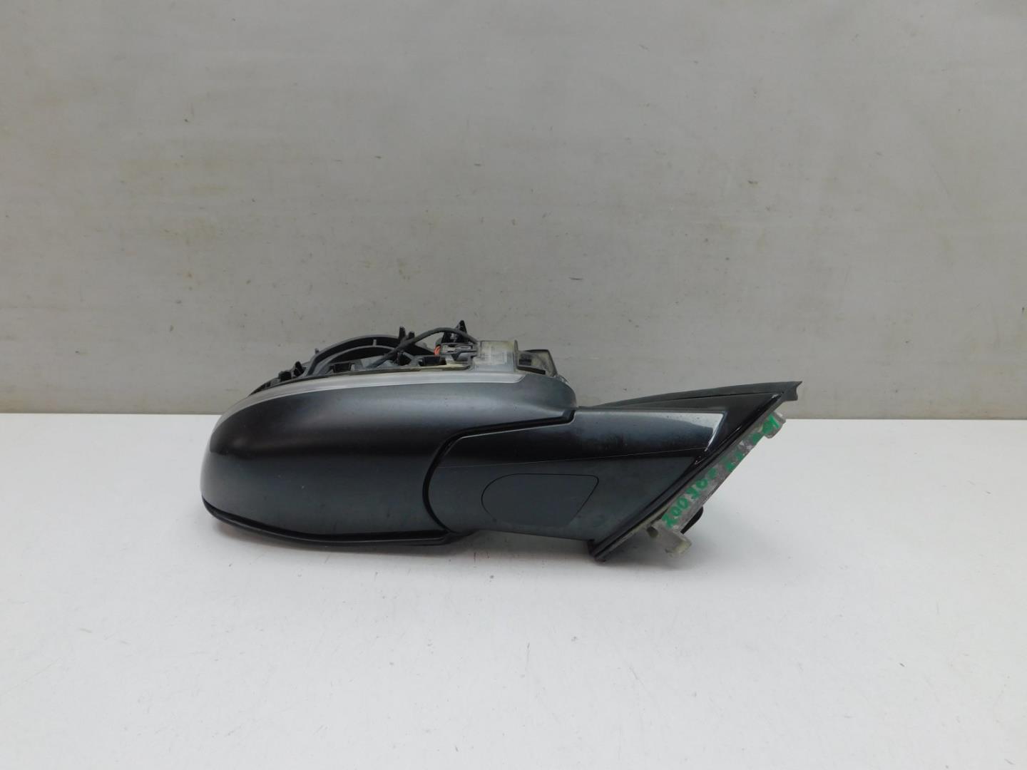 Зеркало правое электрическое