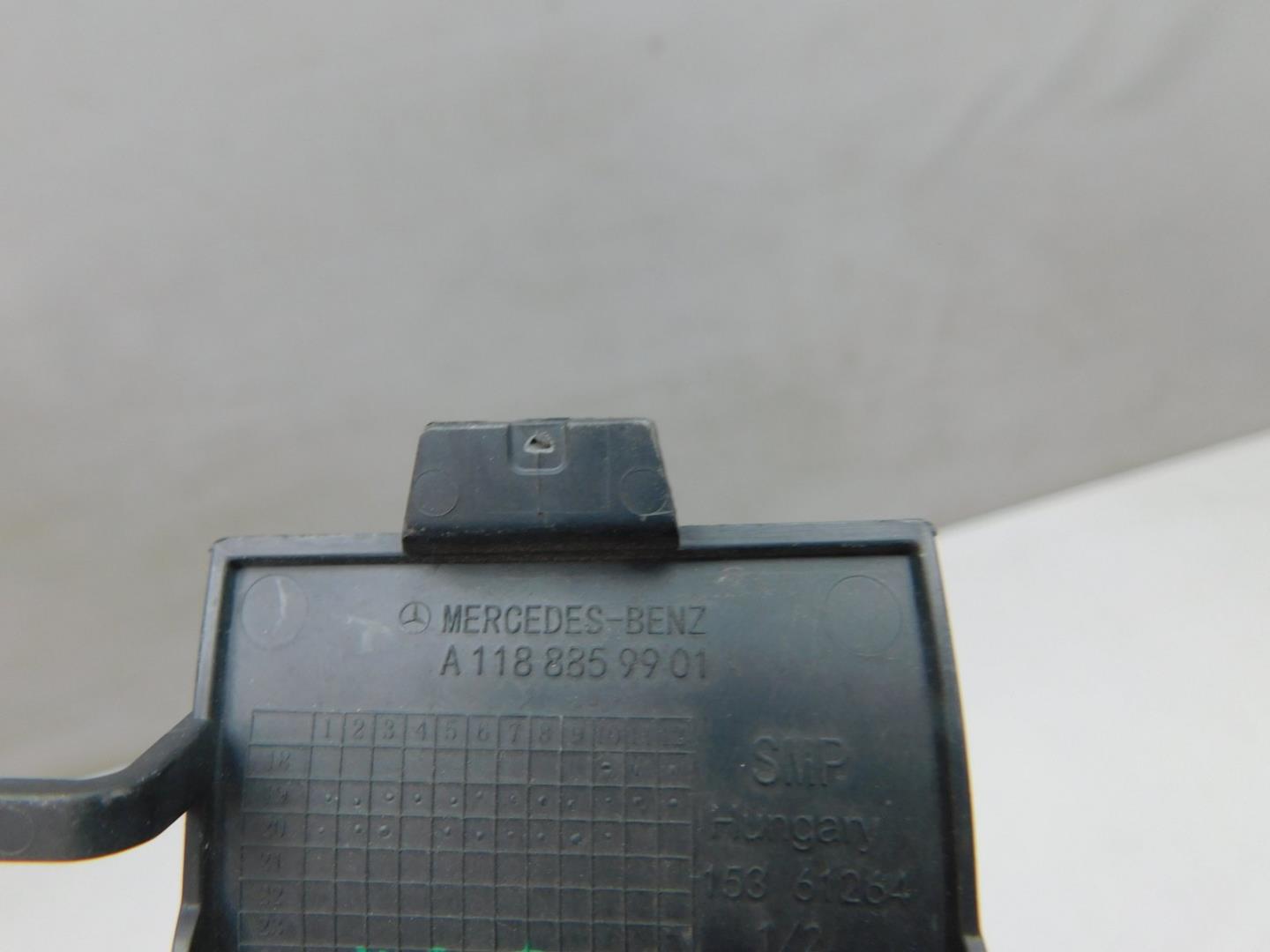 Заглушка буксировочного крюка