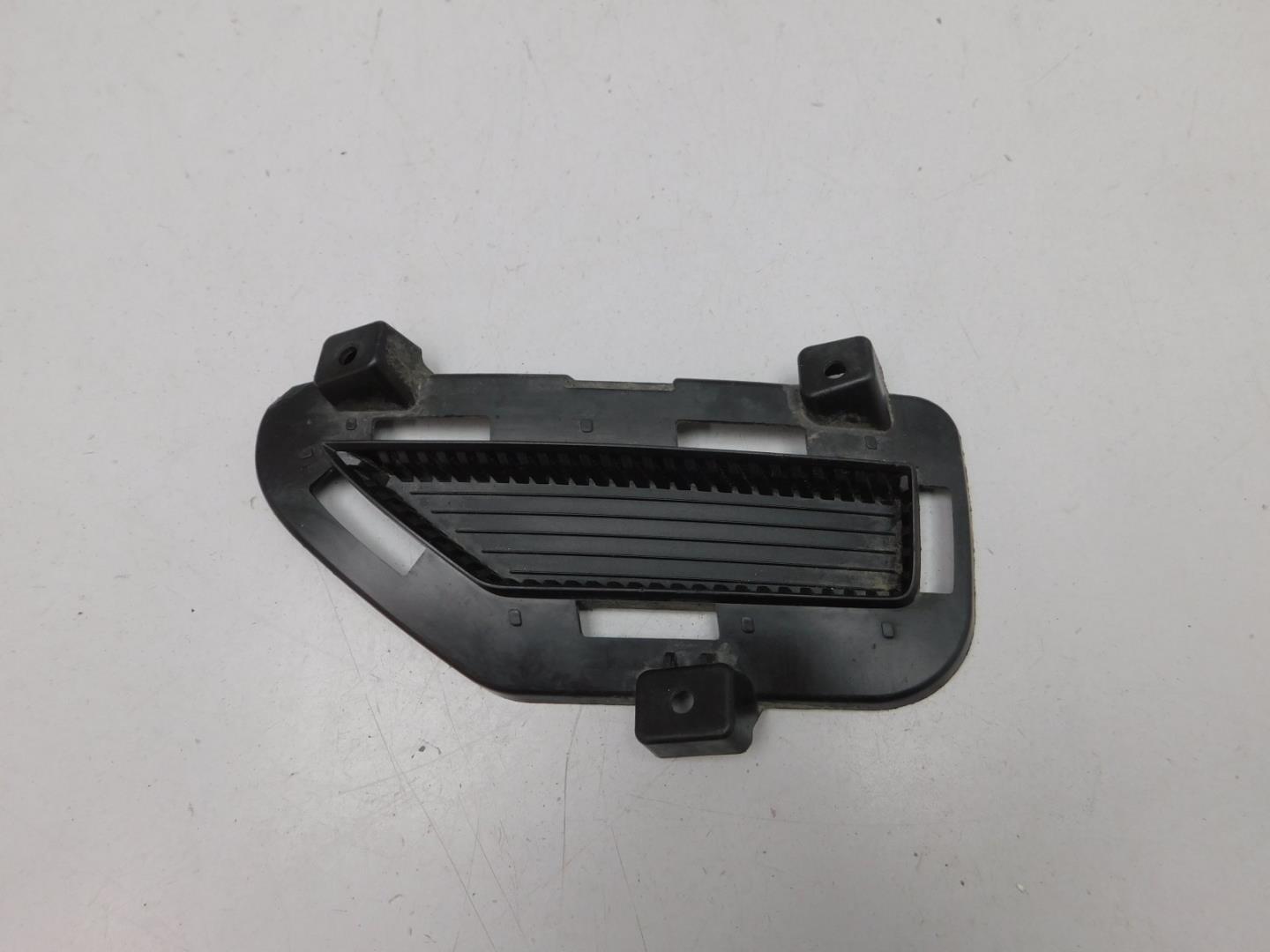 Накладка заднего бампера правая