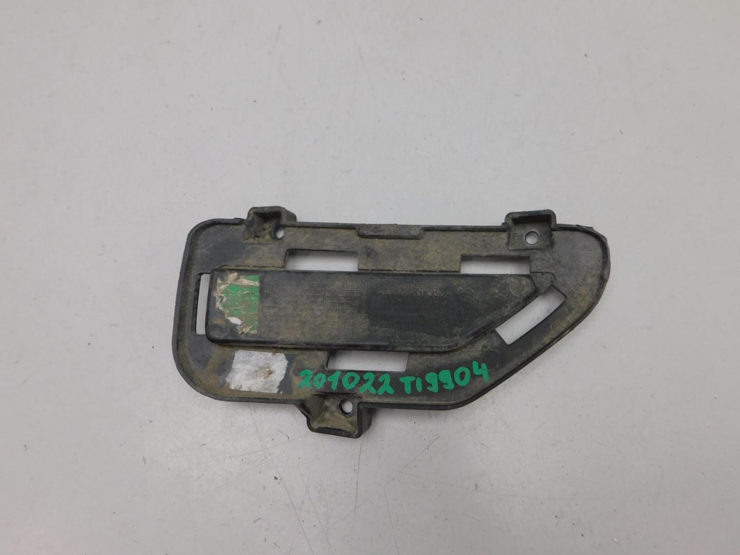 Накладка заднего бампера правая