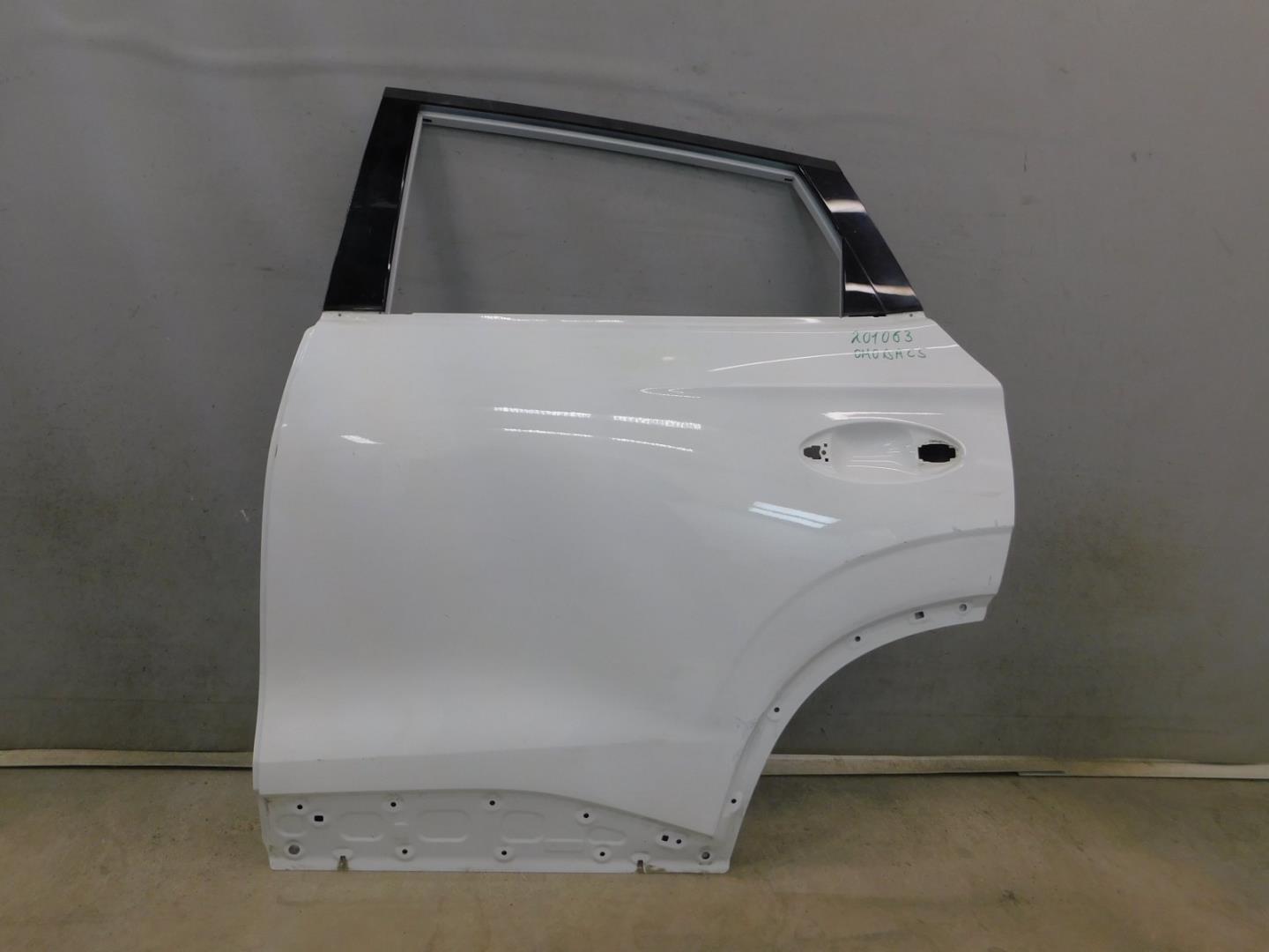 Дверь задняя левая