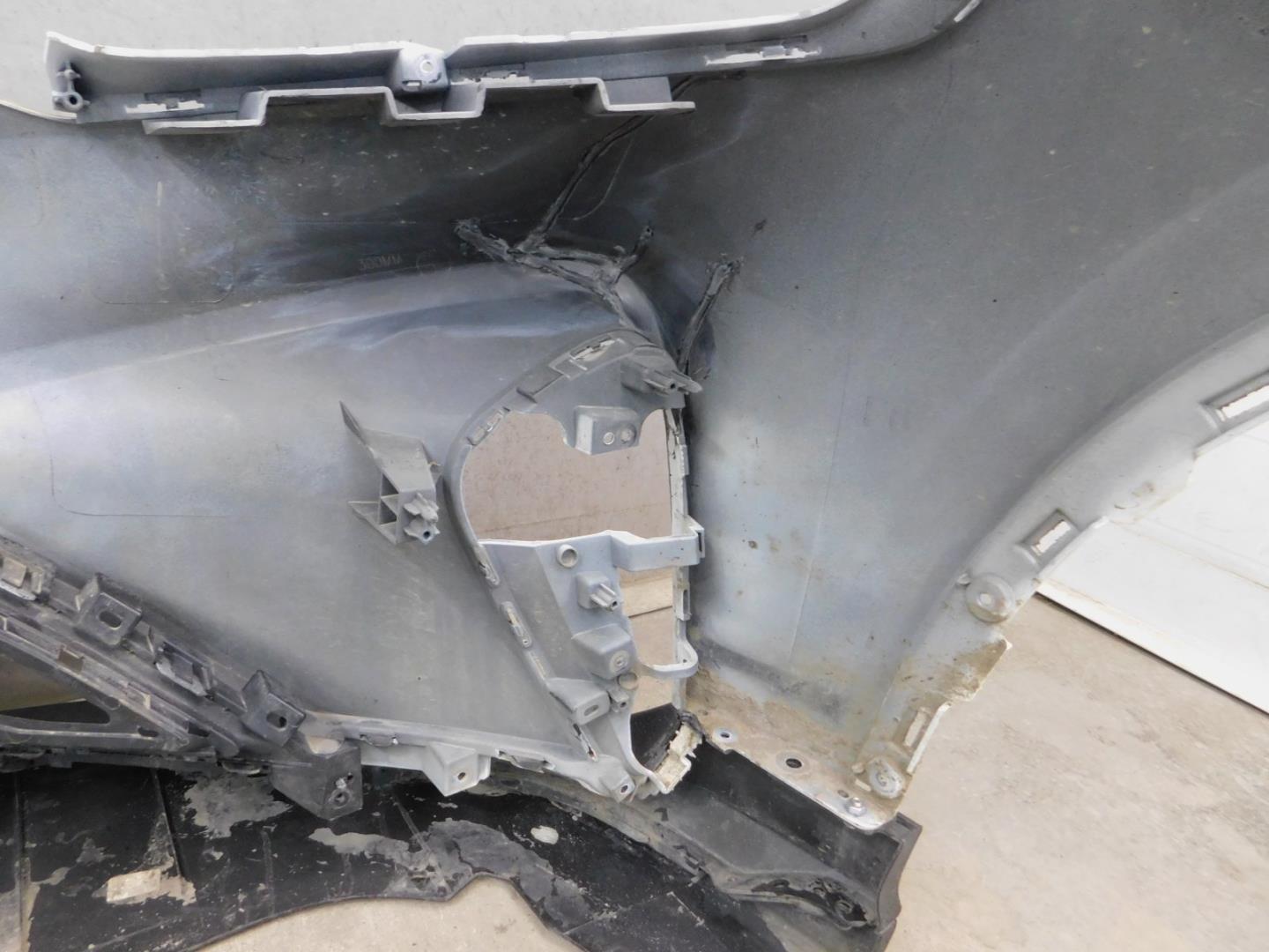 Бампер передний