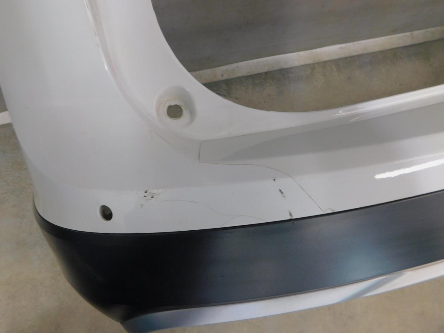 Бампер задний