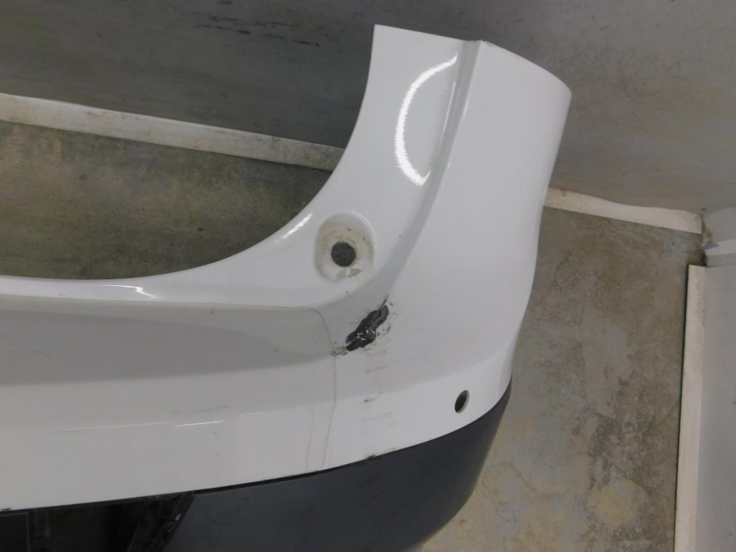 Бампер задний