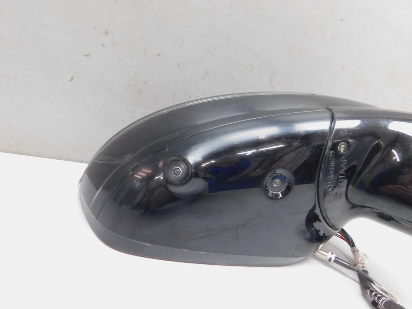 Зеркало правое электрическое