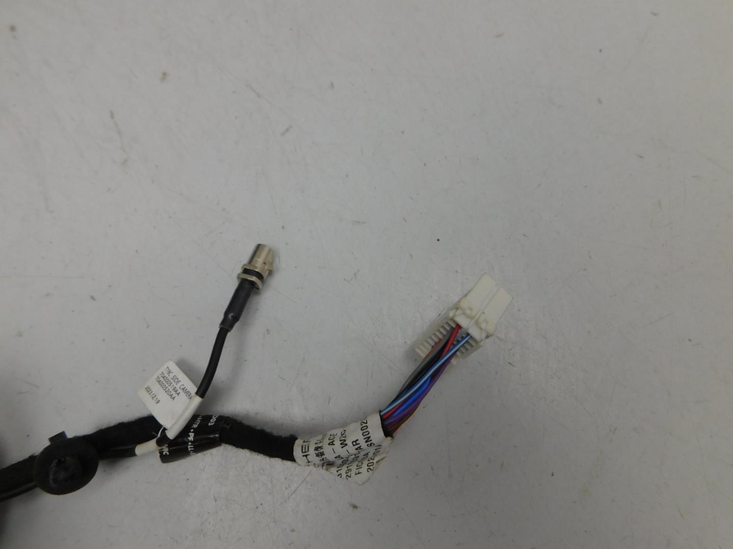 Зеркало правое электрическое