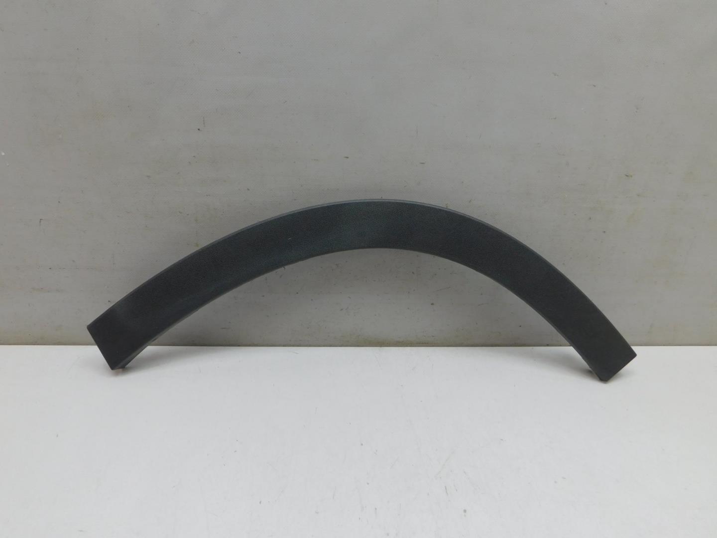 Накладка заднего крыла левого