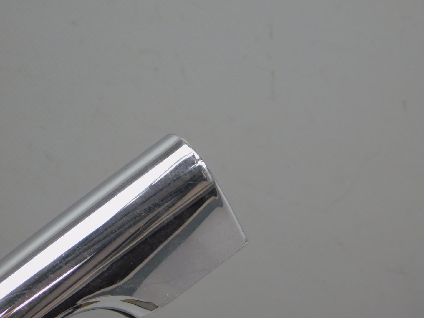 Ручка двери багажника наружная