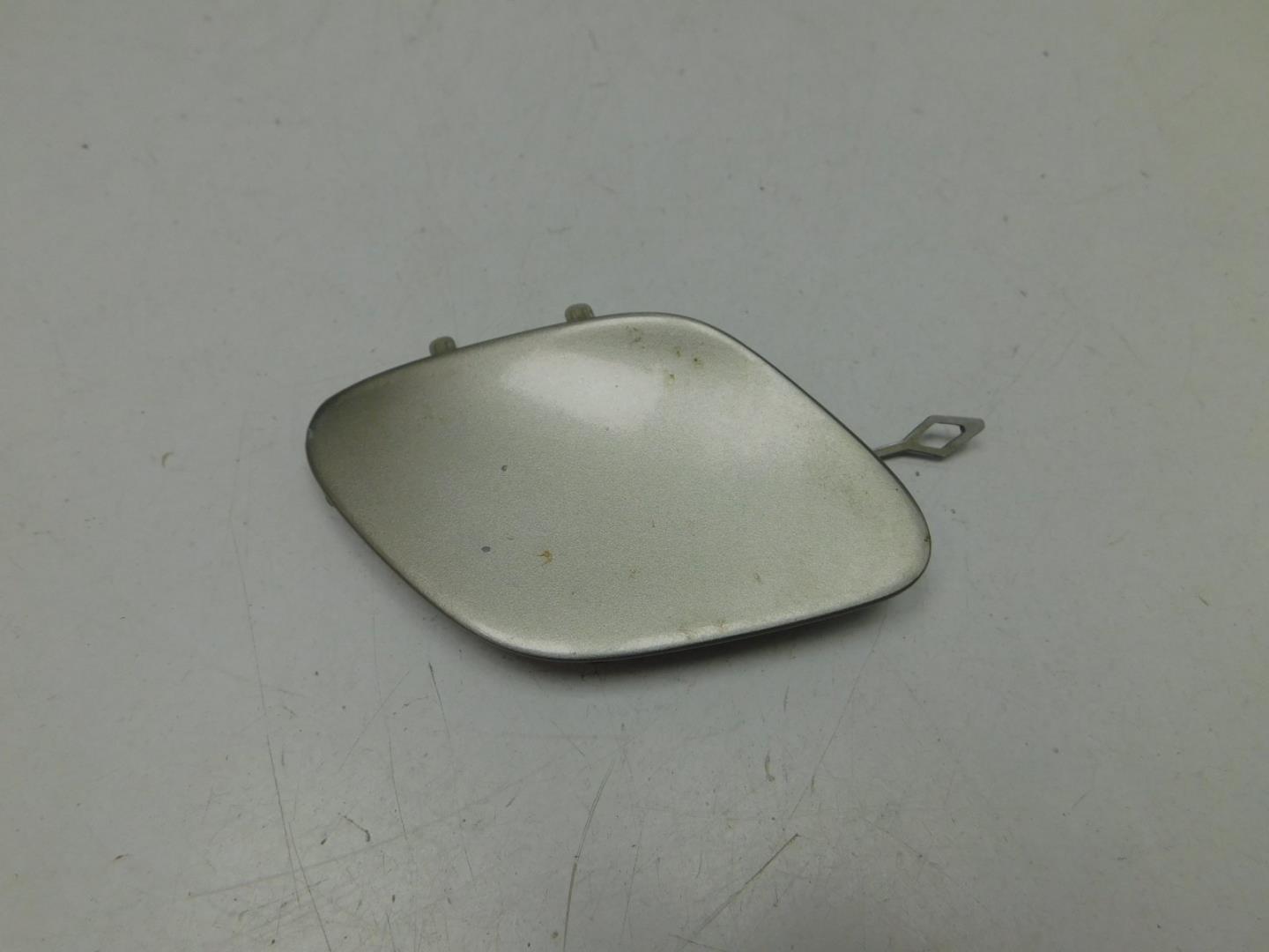 Заглушка буксировочного крюка