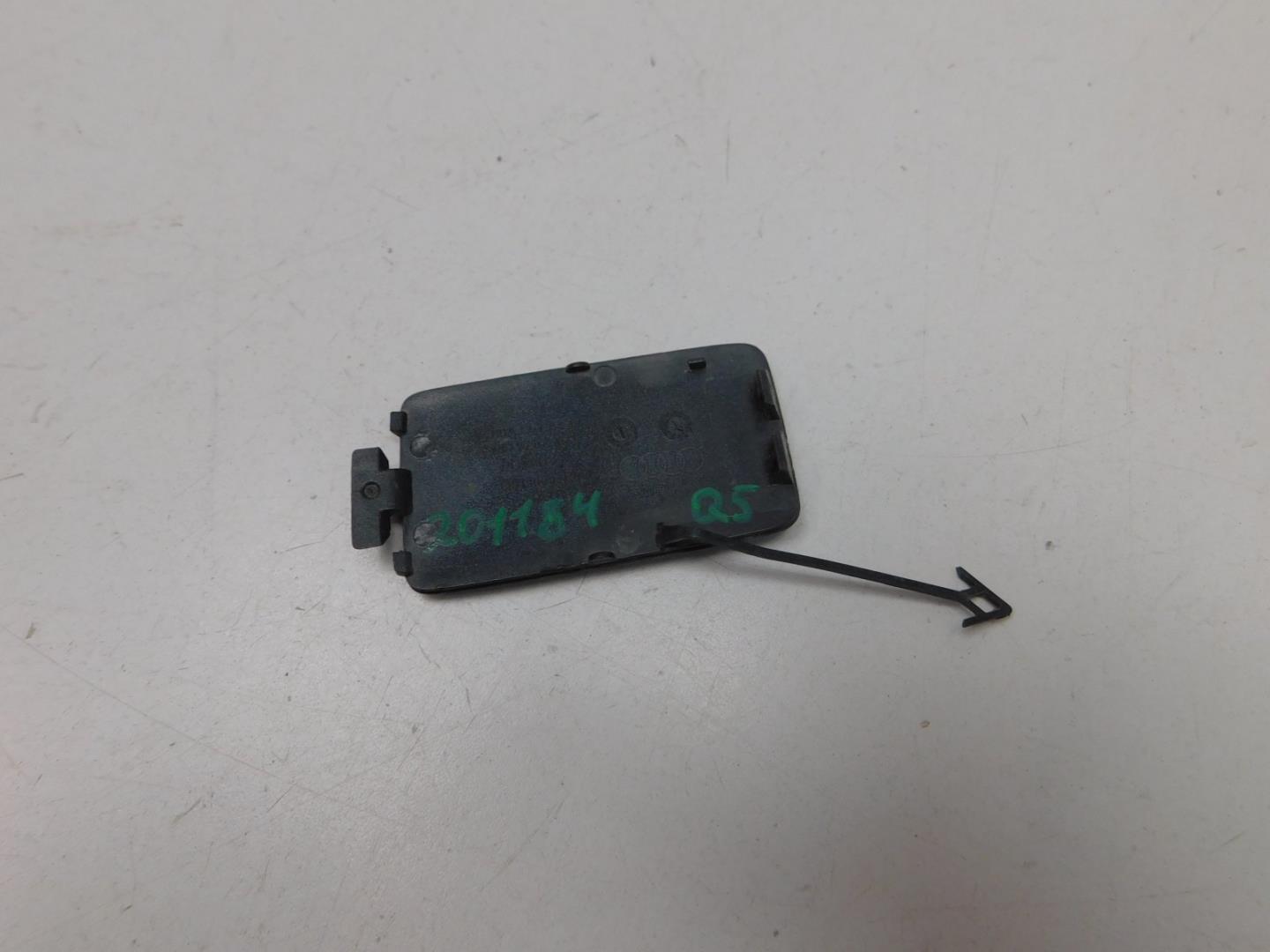 Заглушка буксировочного крюка