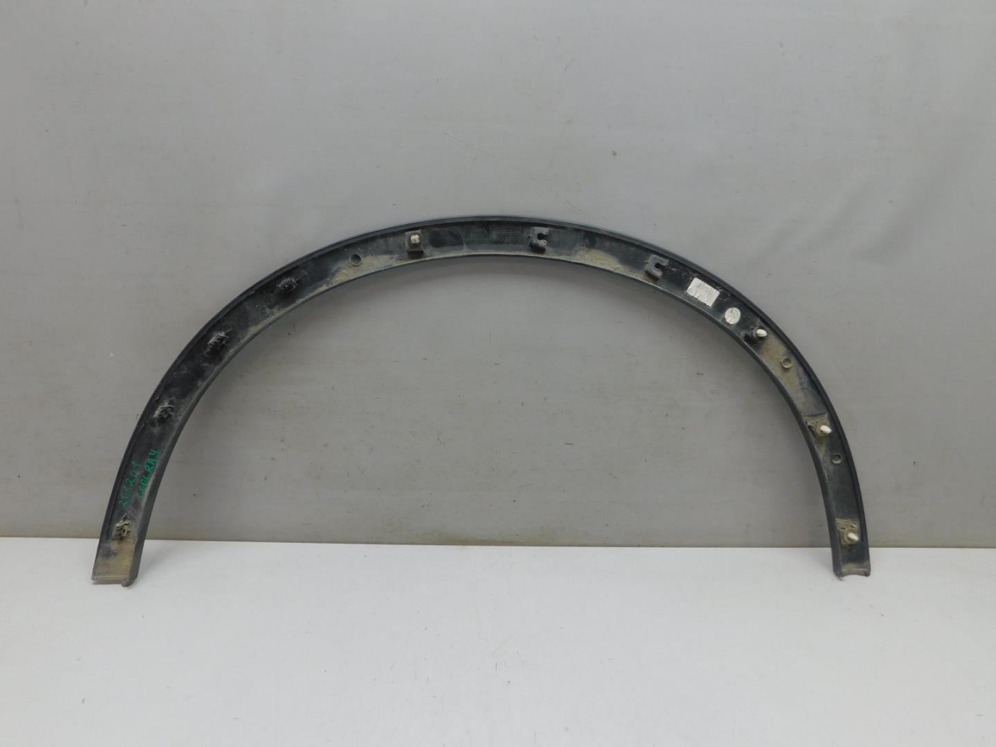 Накладка переднего крыла правого