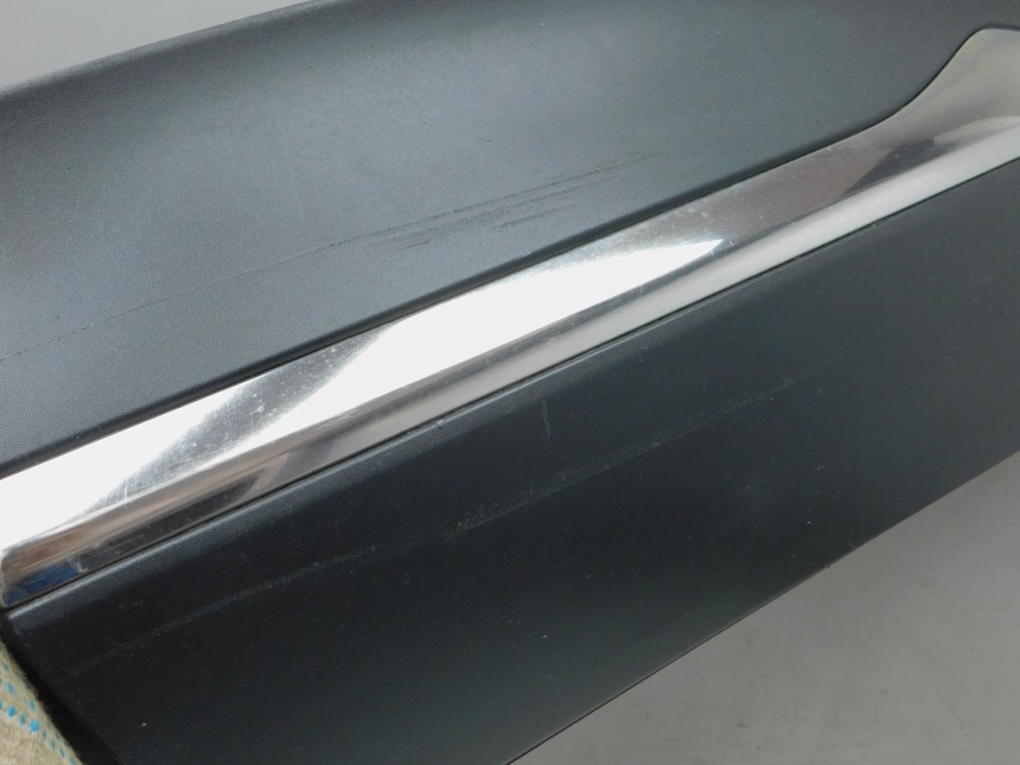 Накладка двери задней левой