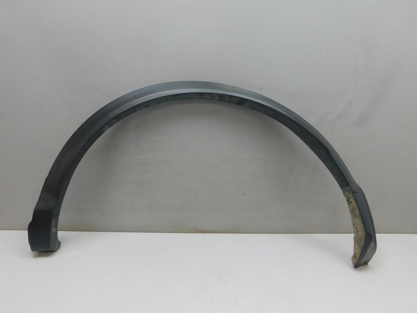 Накладка заднего крыла левого