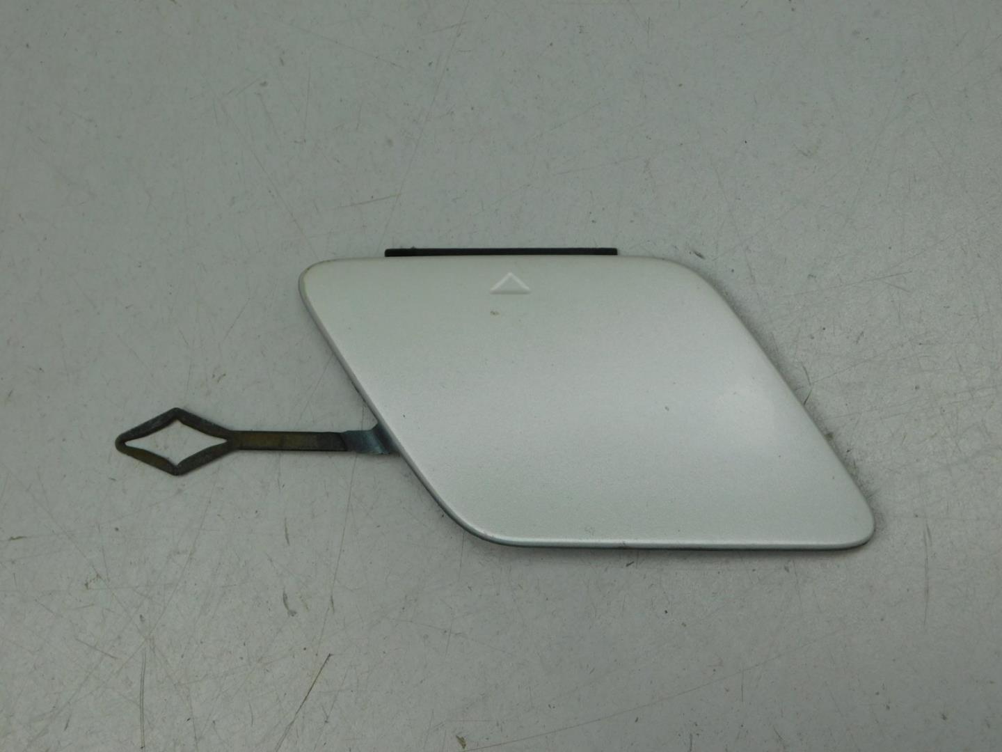 Заглушка буксировочного крюка