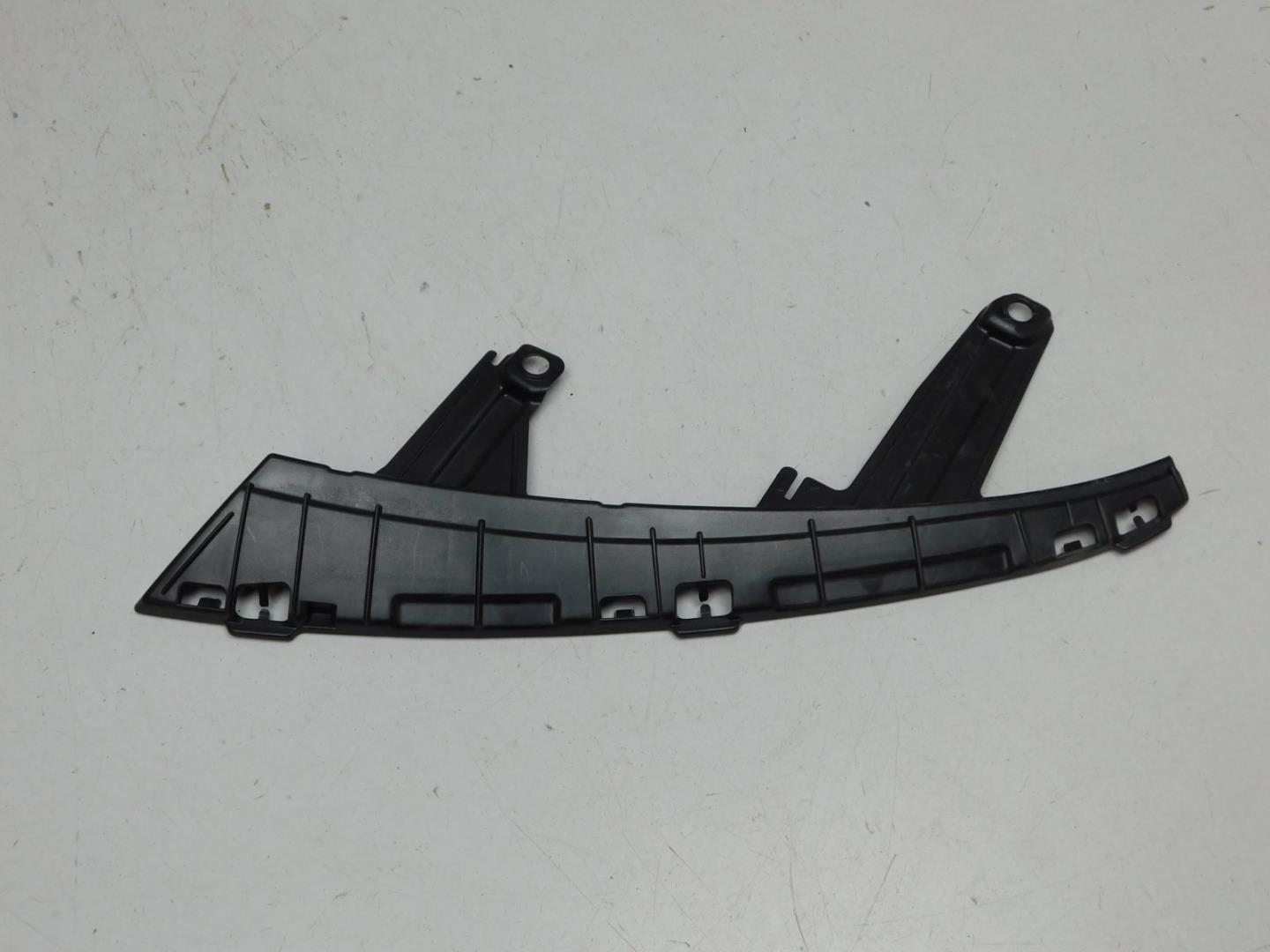 Крепеж фары