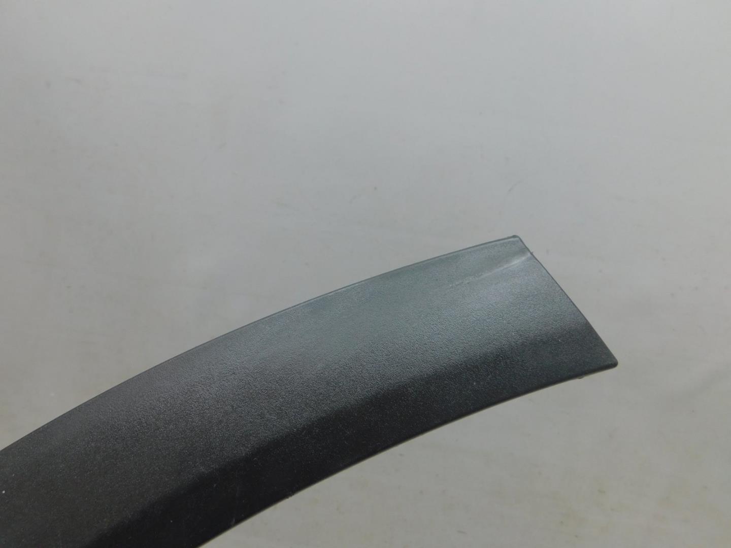 Накладка заднего крыла правого