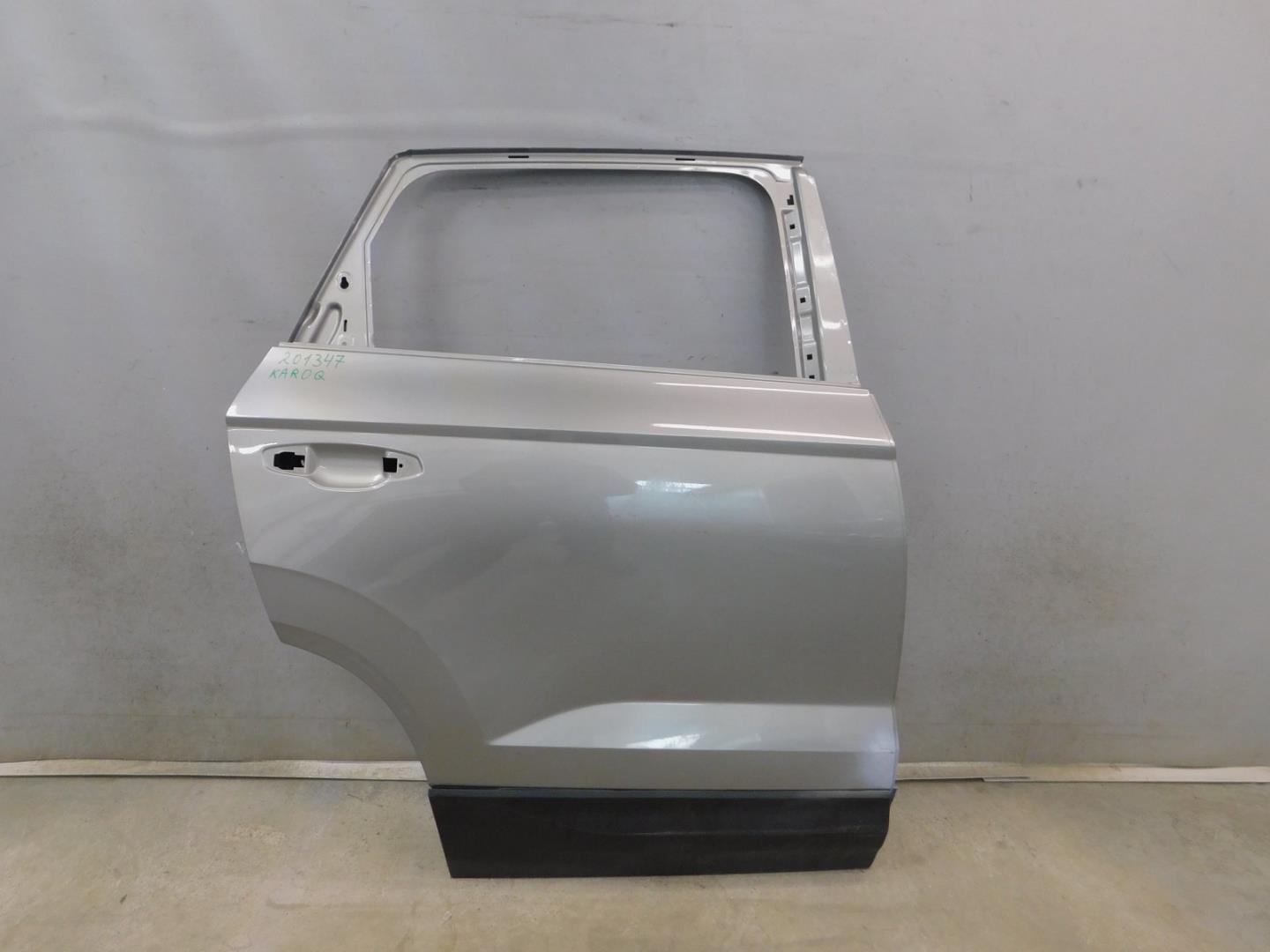 Дверь задняя правая