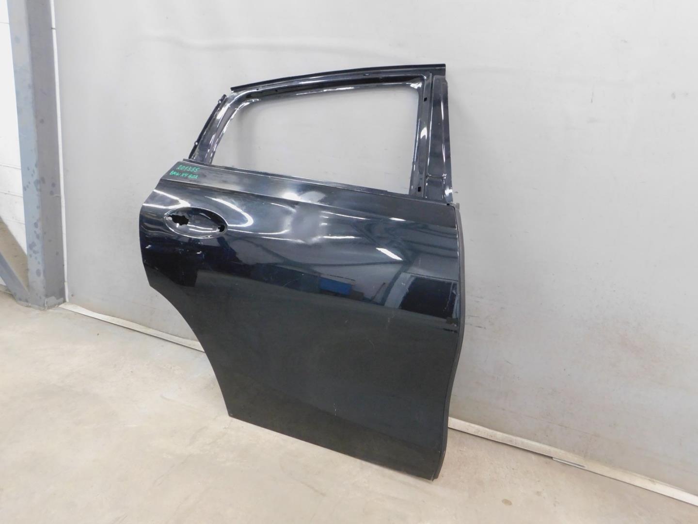 Дверь задняя правая