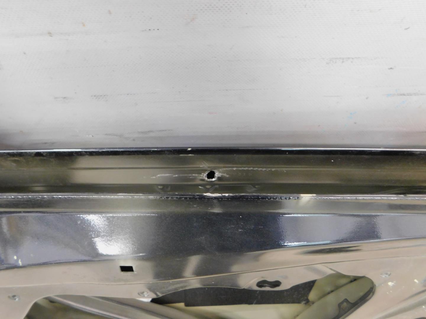 Дверь задняя правая