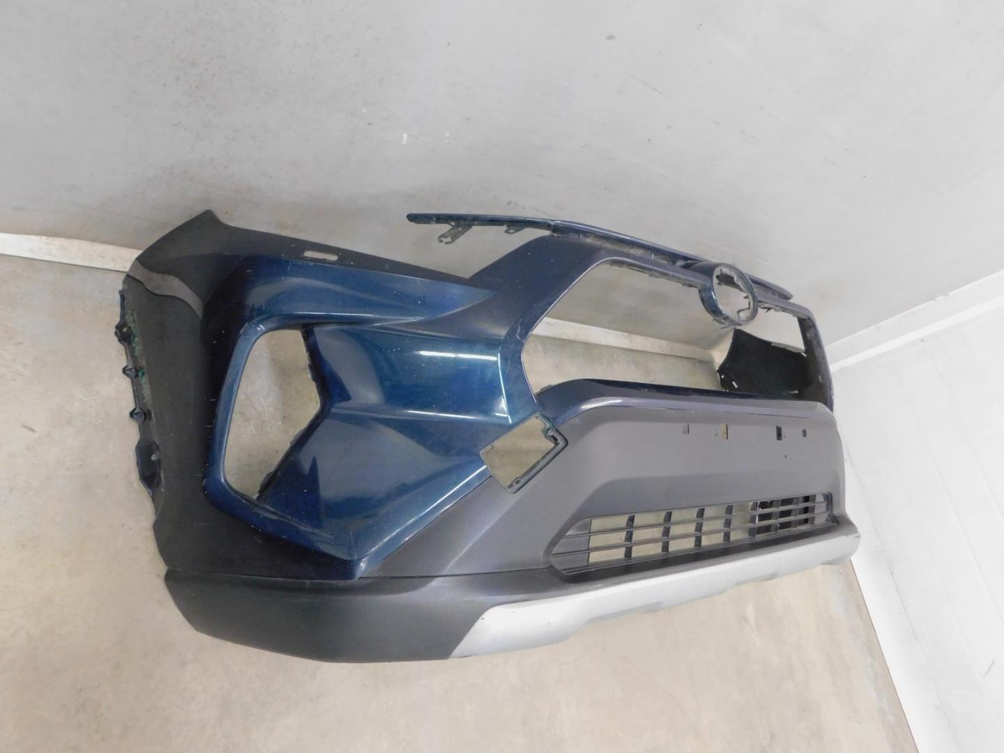 Бампер передний