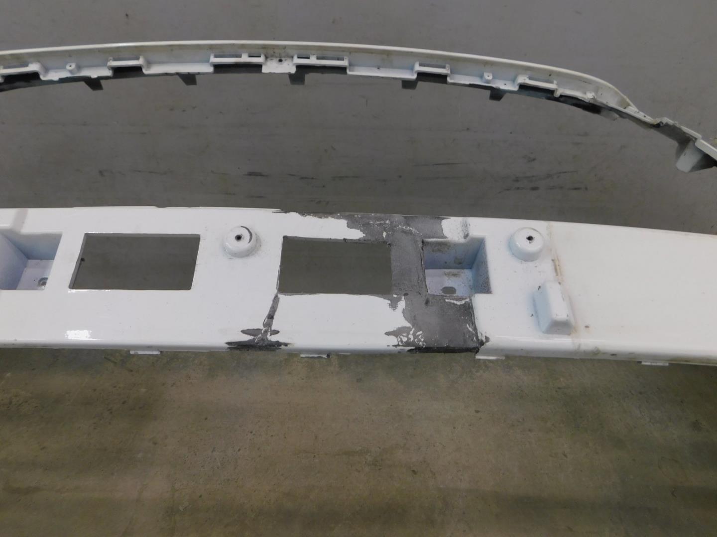 Бампер передний