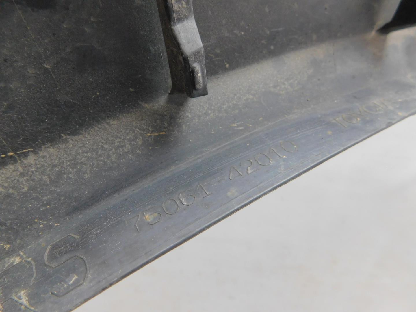 Накладка двери задней правой