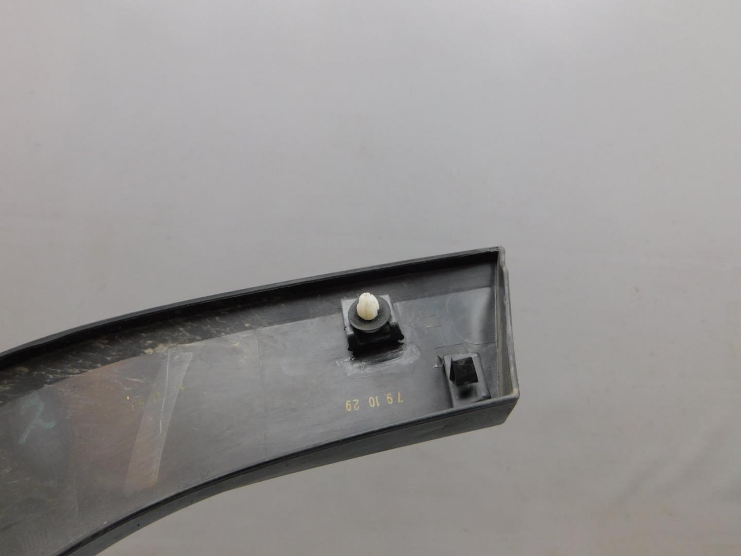 Накладка двери задней правой