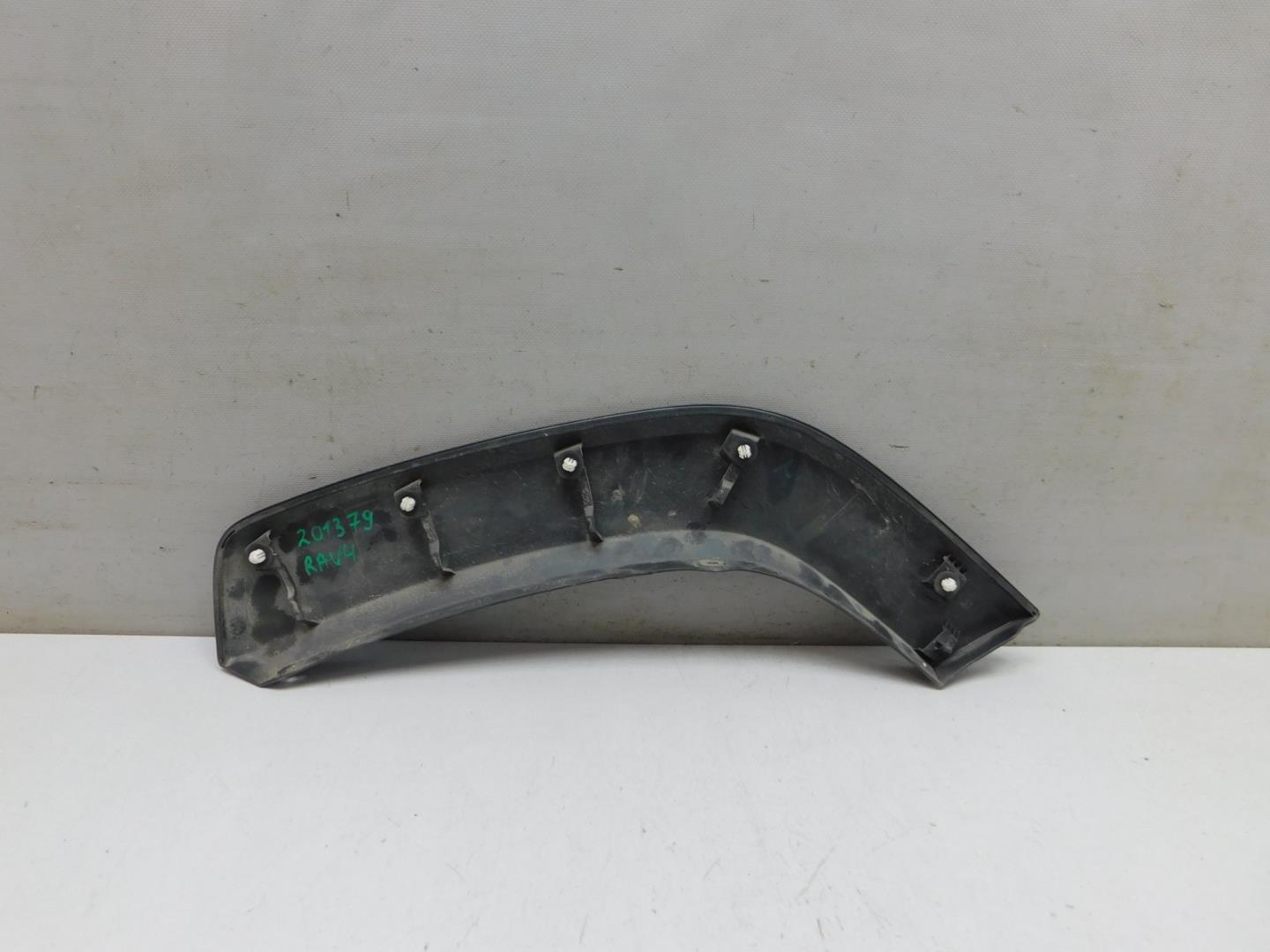 Накладка двери задней правой