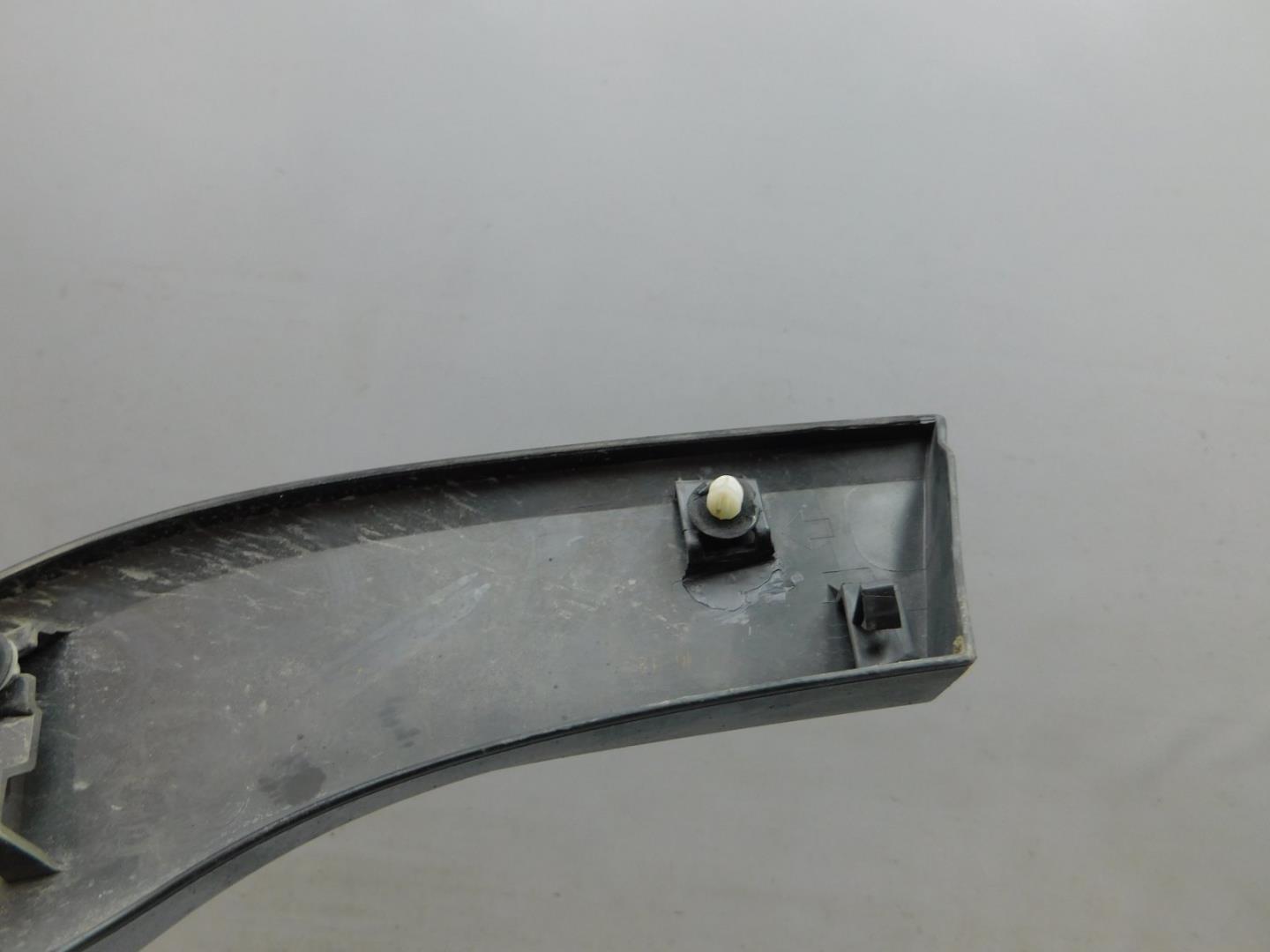 Накладка двери задней правой