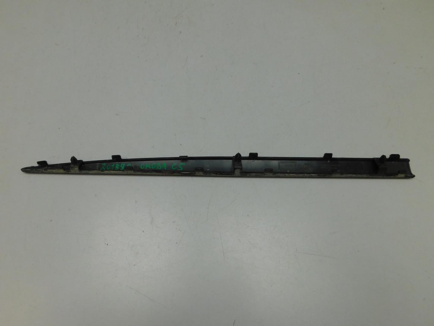 Накладка двери задней левой