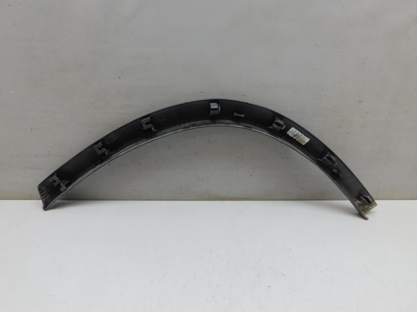 Накладка заднего крыла правого