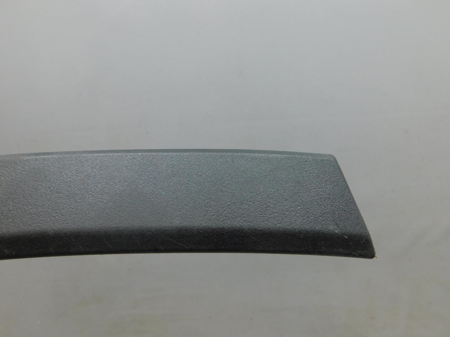 Накладка заднего крыла правого