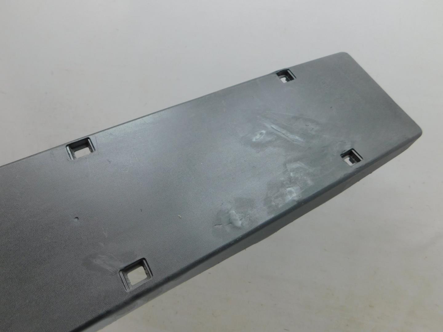 Накладка переднего бампера