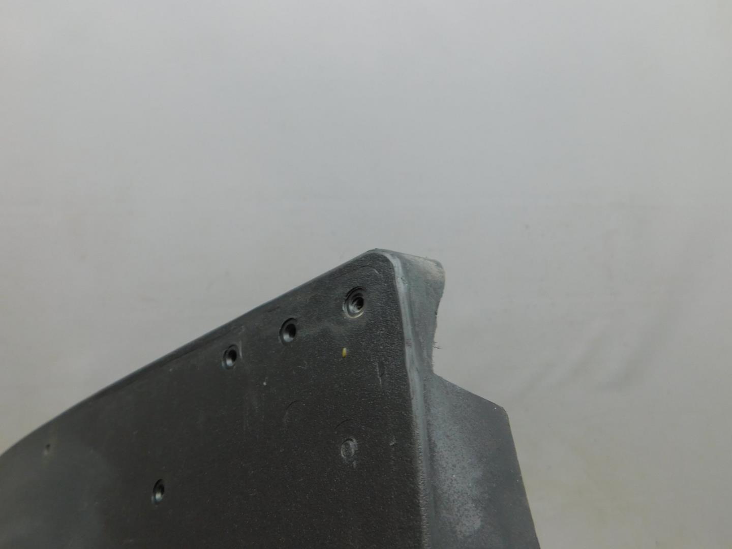 Накладка переднего бампера